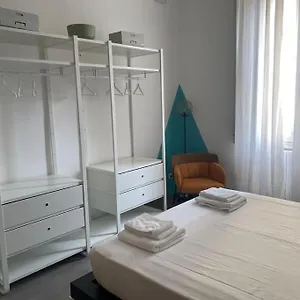 https://just-like-home-in-bocconi.italymilanhotels.net