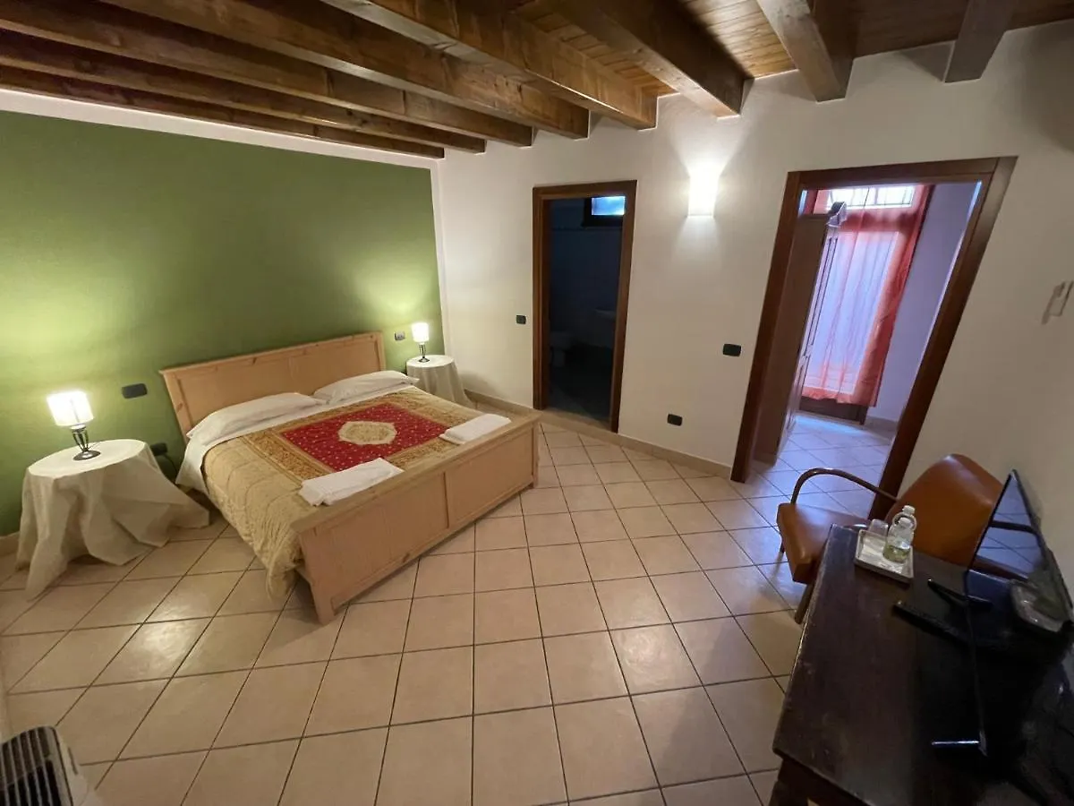 Bauernhof Agriturismo Corte Spino Nogarole Rocca