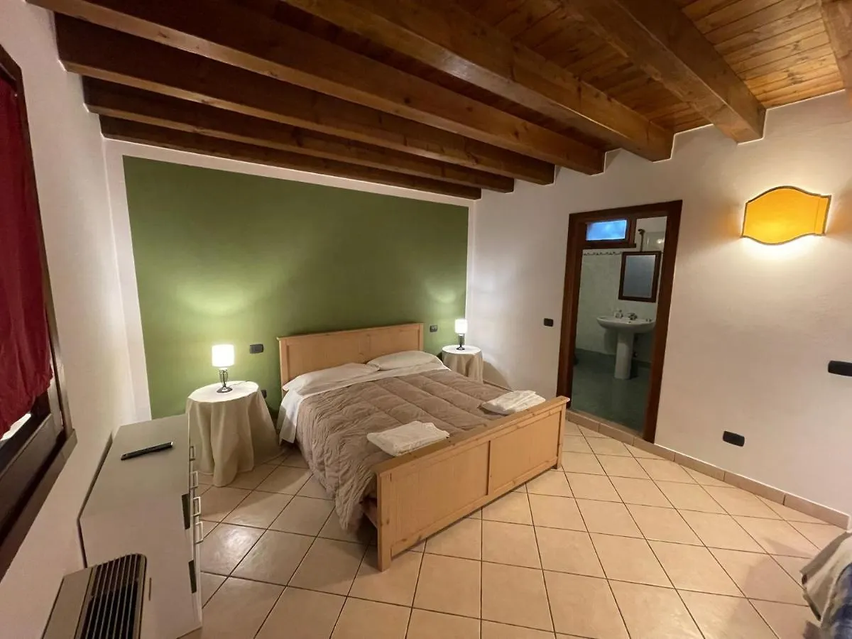 Bauernhof Agriturismo Corte Spino Nogarole Rocca Italien